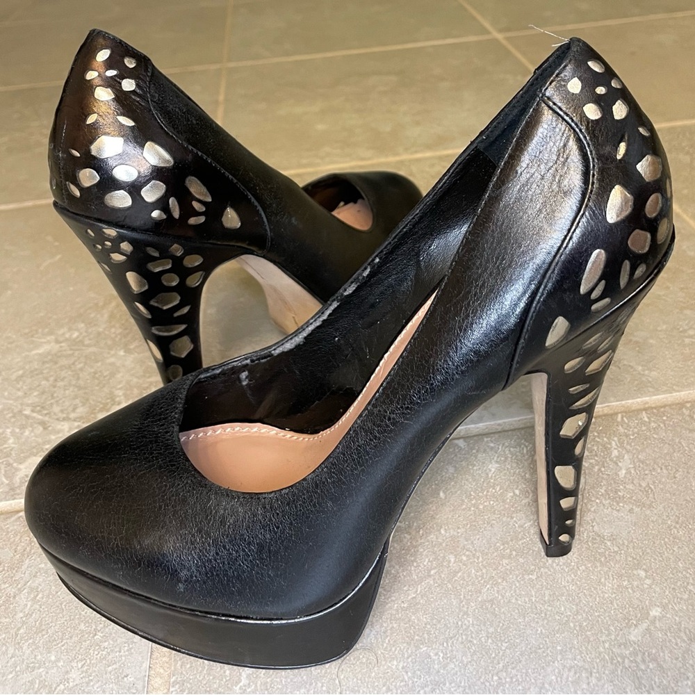 Vince Camuto, 8 1/2B, black and silver